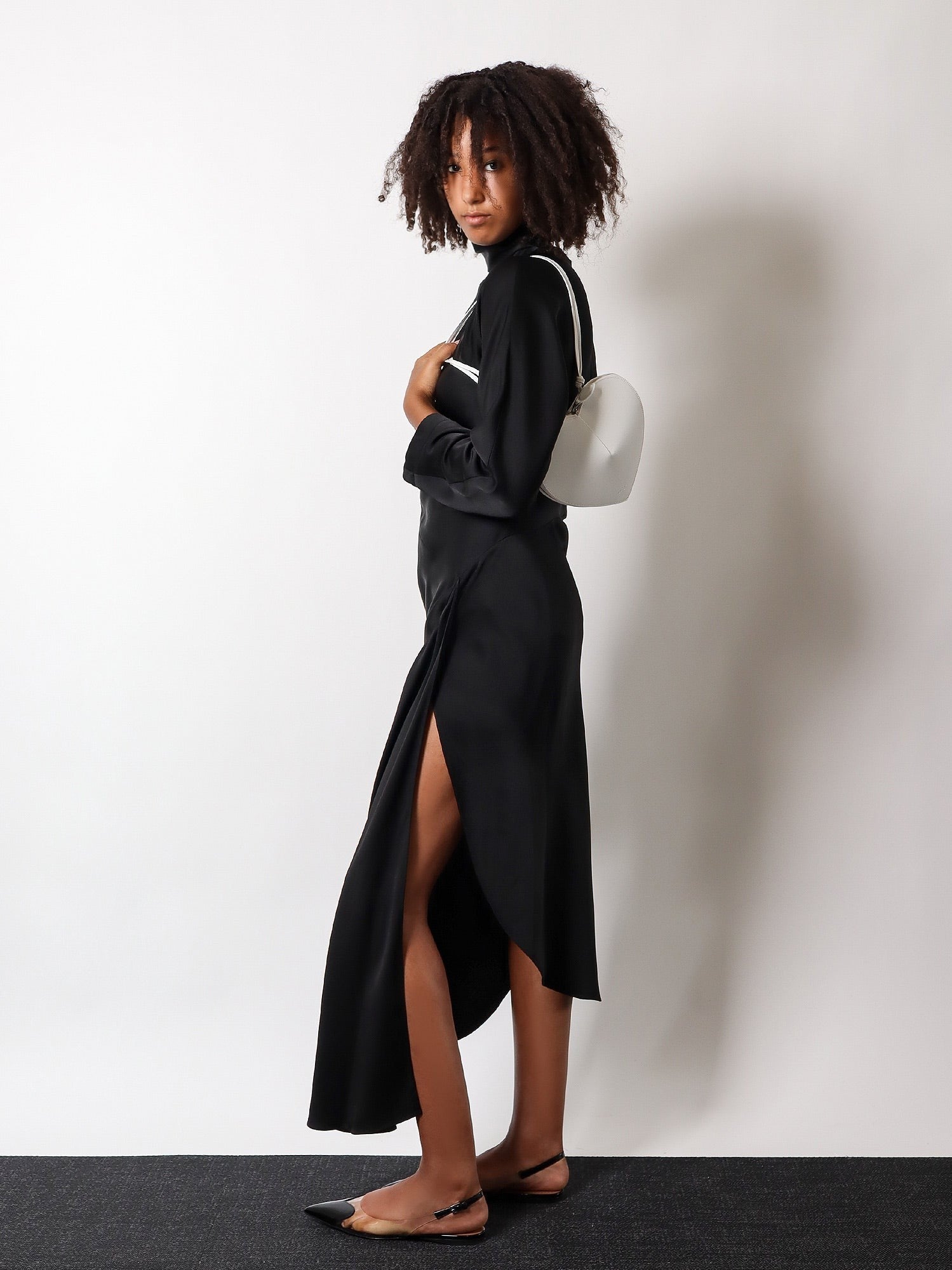 ALAIA - Le Coeur Leather Shoulder Bag With Logo Print - Home->Woman->Bags->Shoulder bags