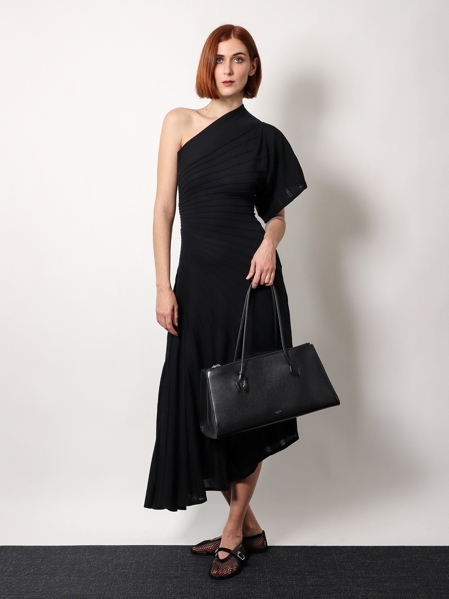 ALAIA - Leather Shoulder Bag With Frontal Logo Print - Home->Woman->Bags->Shoulder bags