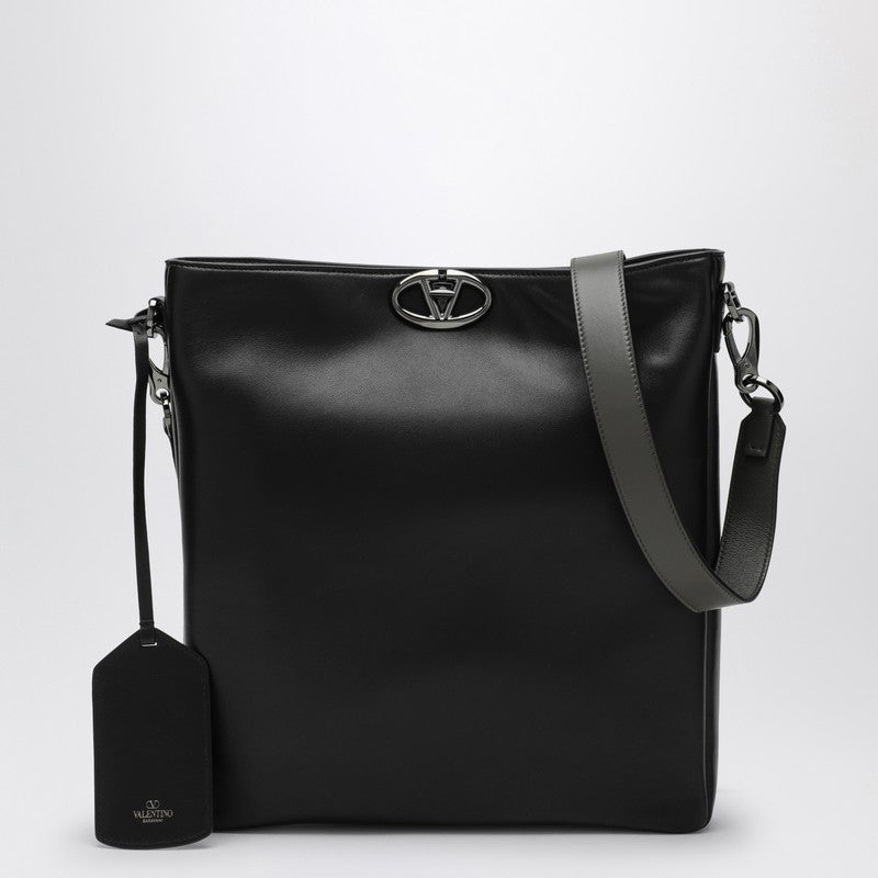 Valentino Garavani - Valentino Garavani Vlogo Locker black leather shoulder bag - General
