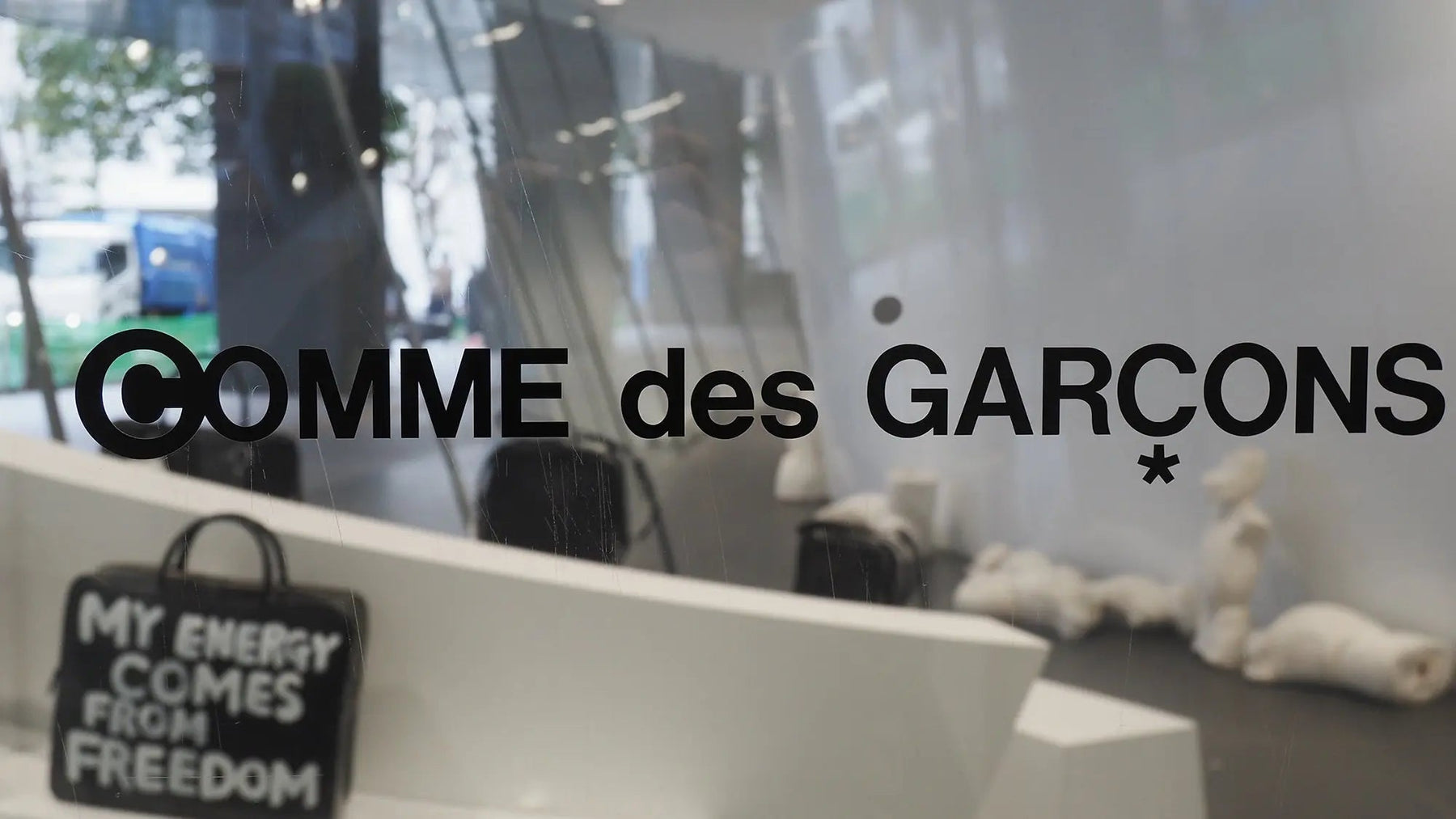 Rei-Kawakubo-Fashion-s-Ultimate-Rule-Breaker FALORS.COM