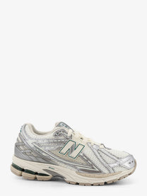 New Balance Unisex Mesh Sneakers Silver