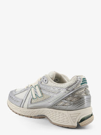 New Balance Unisex Mesh Sneakers Silver