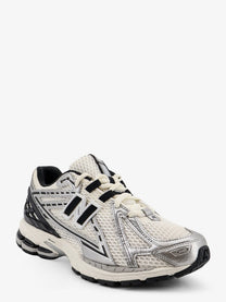 New Balance Unisex Mesh Sneakers White