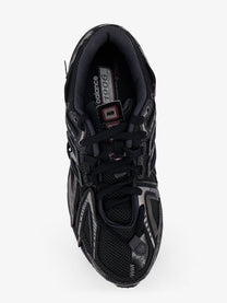 New Balance Unisex Mesh Sneakers Black