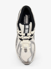 New Balance Unisex Mesh Sneakers White