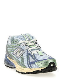 New Balance Sneakers Gold