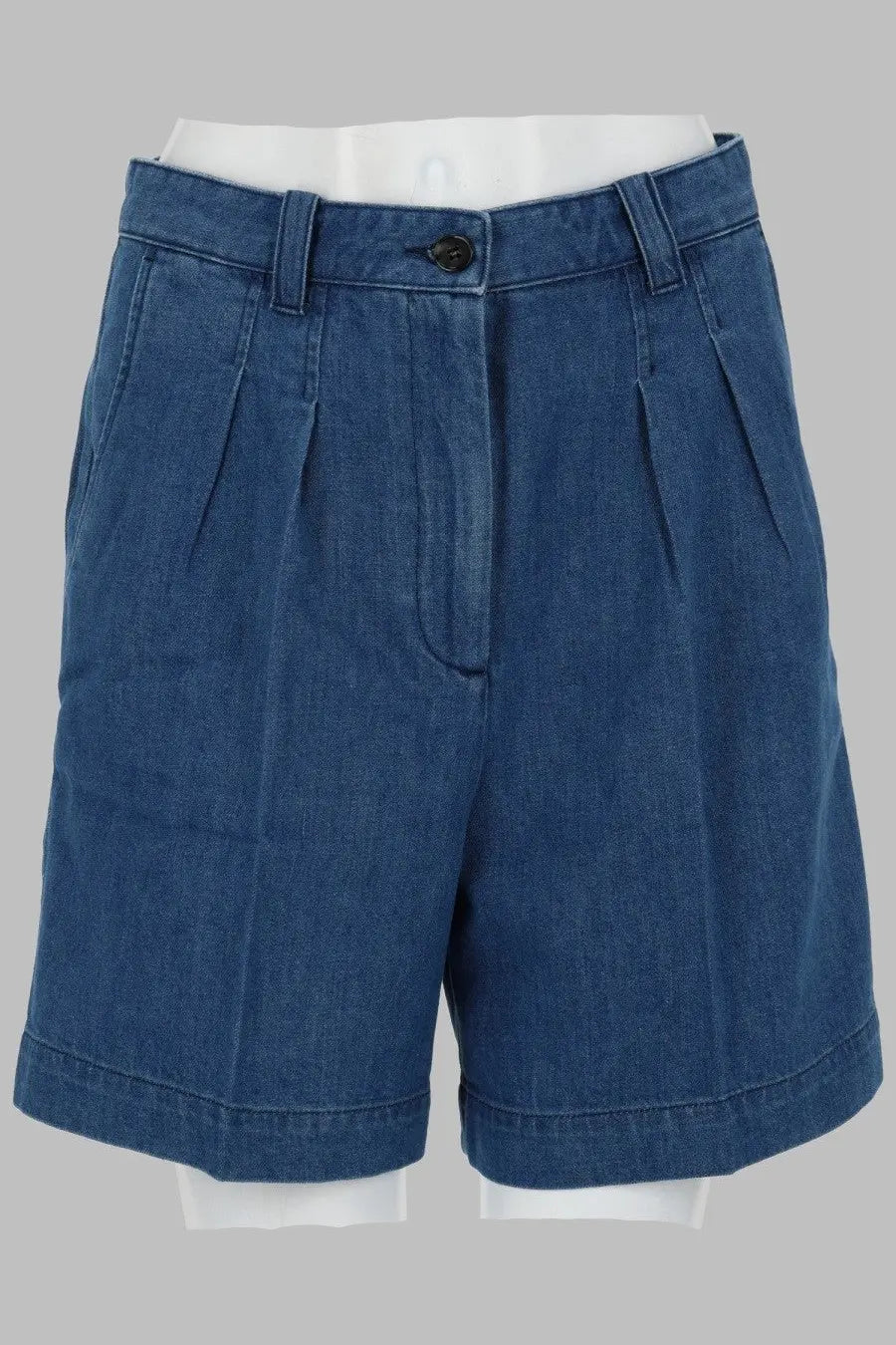 A.P.C women’s blue denim shorts nola with button closure and pleated front detail