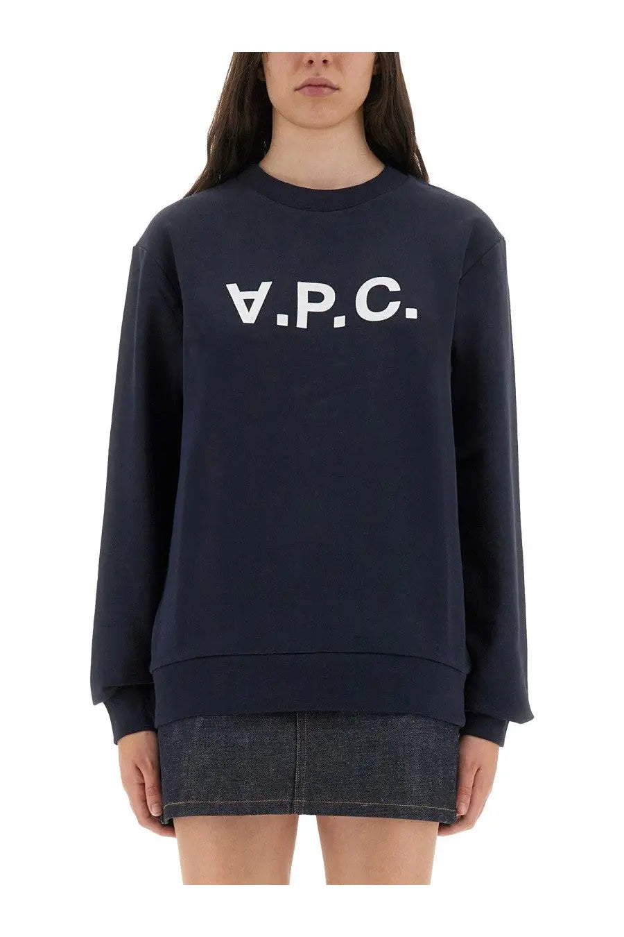 Navy blue a.p.c women’s sweatshirt with standard fit made from gots certified cotton for casual wear