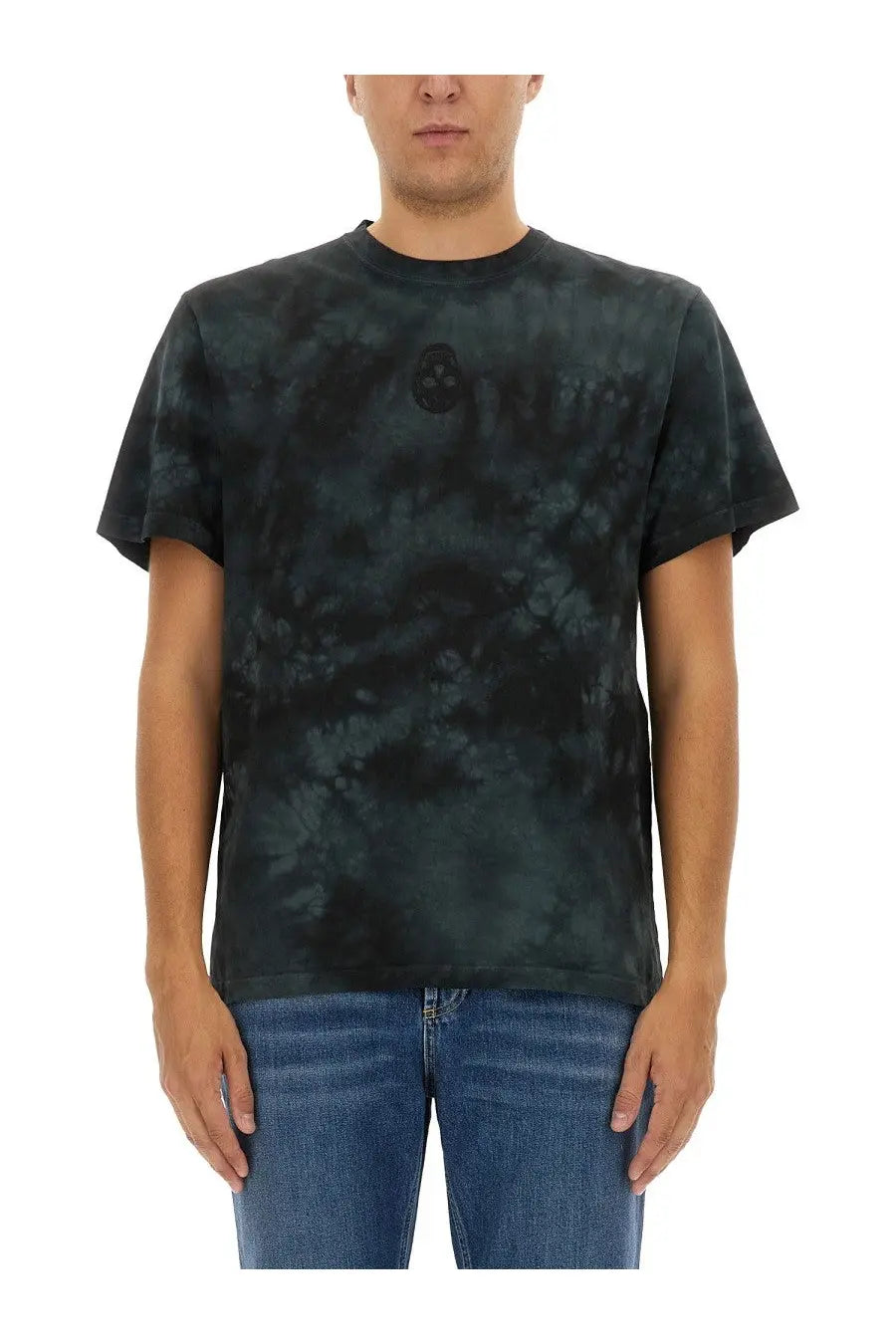Alexander McQueen men’s dark green tie-dye cotton jersey shirt with small black skull logo on the chest