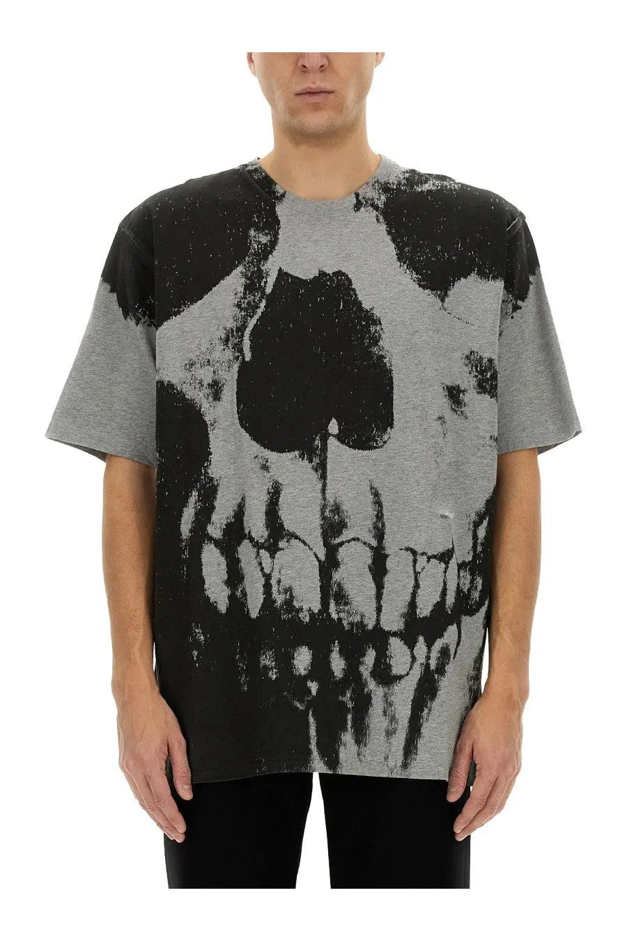 Alexander McQueen men’s grey skull print shirt with distressed painterly design in gray and black on cotton material