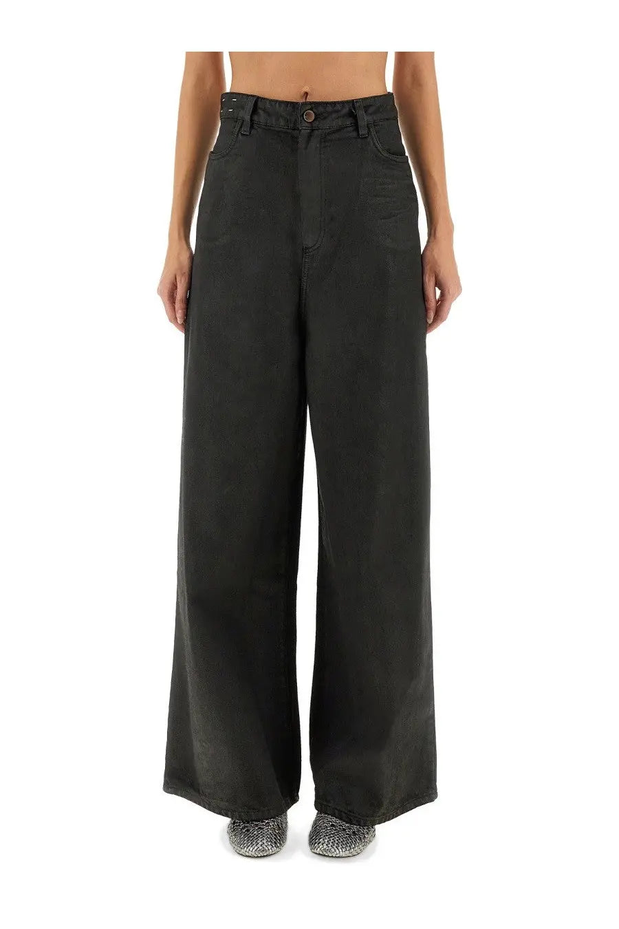 Alysi women’s super flare black denim pants with high-waisted wide-leg cut and classic front pockets