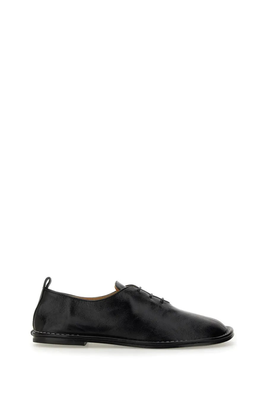 Ami Paris women’s black leather lace-up oxford shoe with square toe and minimalist one cut design