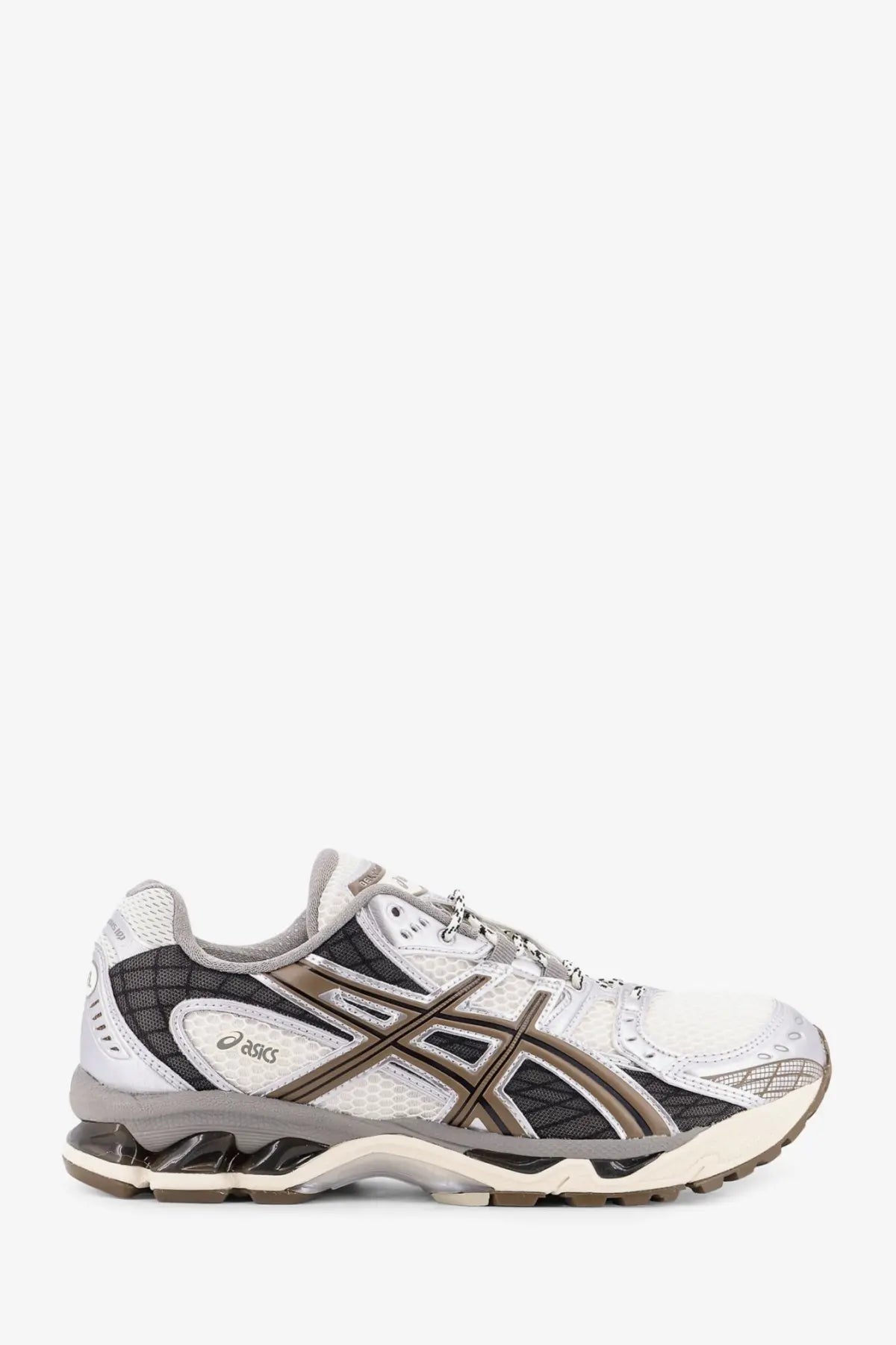 Asics men’s gel nimbus low top mesh sneakers white with gray mesh upper metallic bronze stripes and cushioned midsole