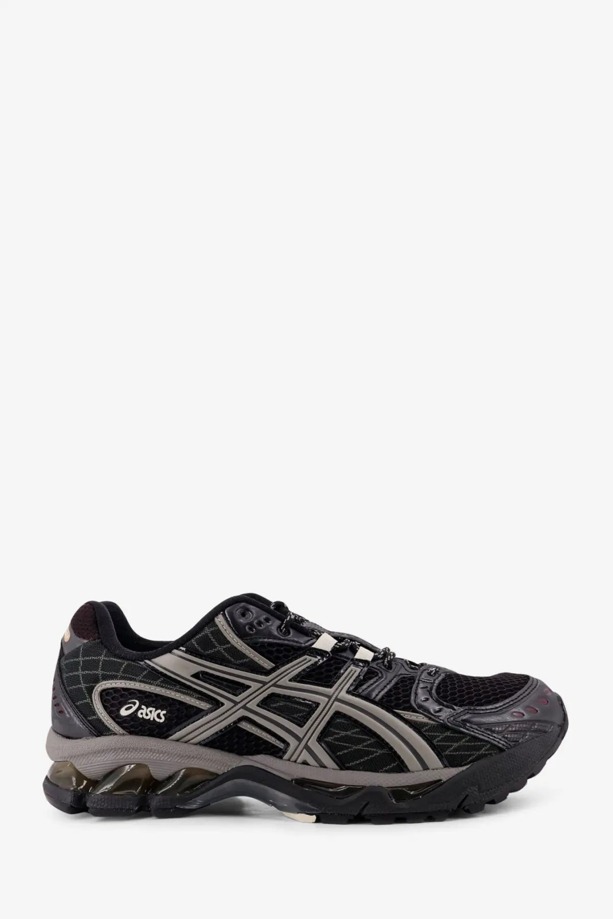 Asics men’s gel nimbus black running shoe with mesh upper synthetic overlays and cushioned midsole