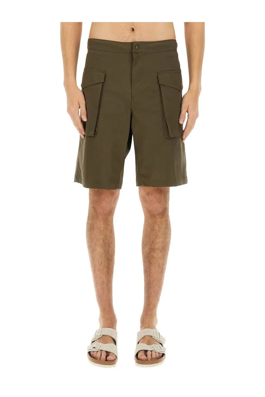 Aspesi men’s olive green cargo shorts with two large flap pockets and button waist closure in lou green fabric