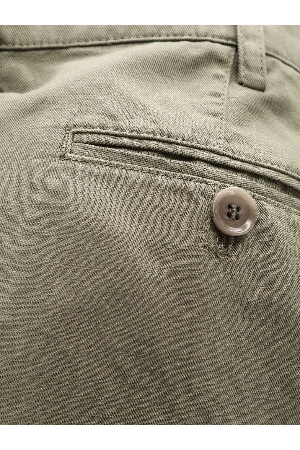 Aspesi women’s green cotton and linen shorts with olive green cotton chino fabric and round translucent button detail