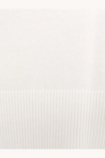 Aspesi women’s white cotton sweater featuring a ribbed knit fabric for comfortable stylish wear