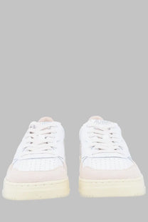 Autry men’s sneaker medalist low with white and pale pink perforated leather and suede accents on cream sole