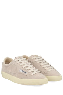 Autry men’s sneaker windscape low grey beige suede sneakers with white laces cream rubber sole mutry logo on side