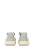 AUTRY Women's Medalist Low Sneaker White, view 3