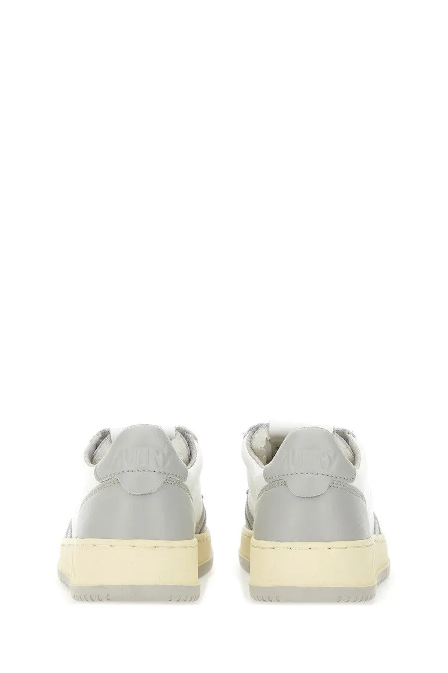 AUTRY Women's Medalist Low Sneaker White, view 3
