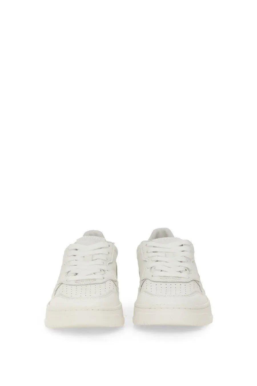 AUTRY Women's Medalist Low Sneaker White, view 4