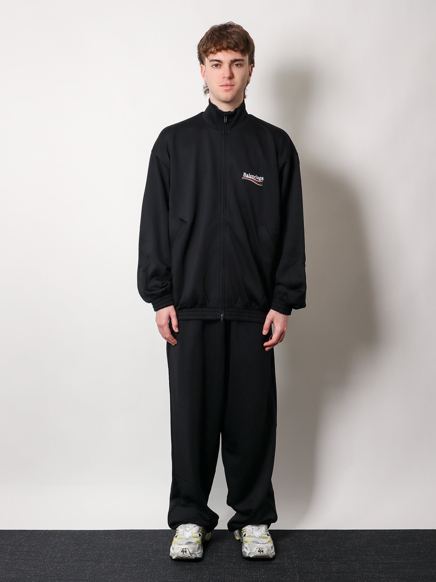 Balenciaga - Balenciaga Balenciaga Unisex Sweatshirt With Logo Embroidery - Men’s Sweatshirts