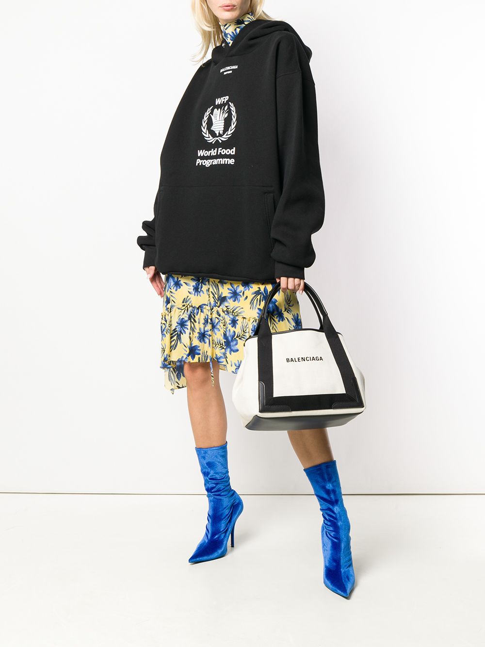 Balenciaga - Balenciaga canvas tote with removable pouch - Women’s Bags