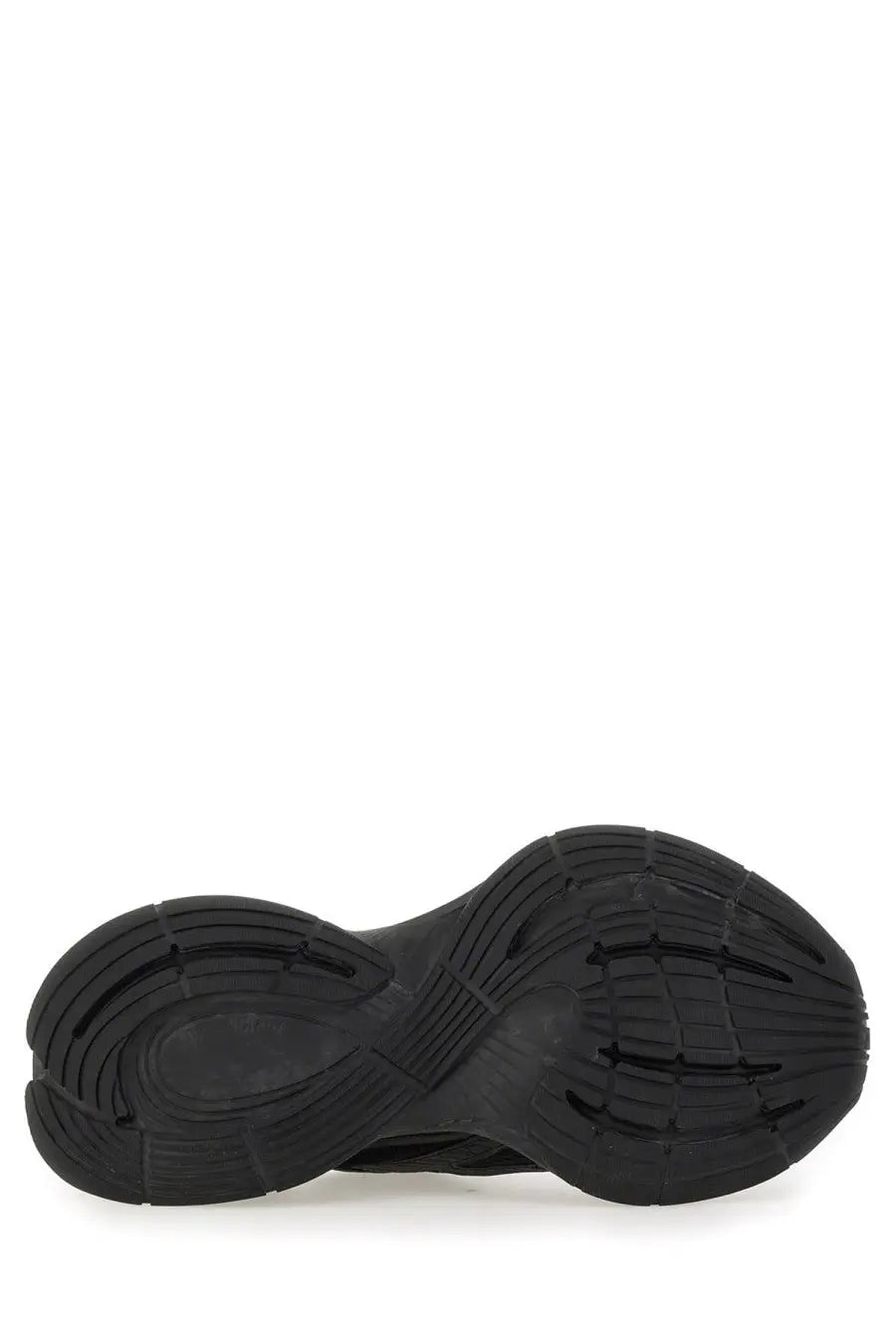 Black rubber sole with textured patterned tread design from balenciaga men’s circuit sneaker black