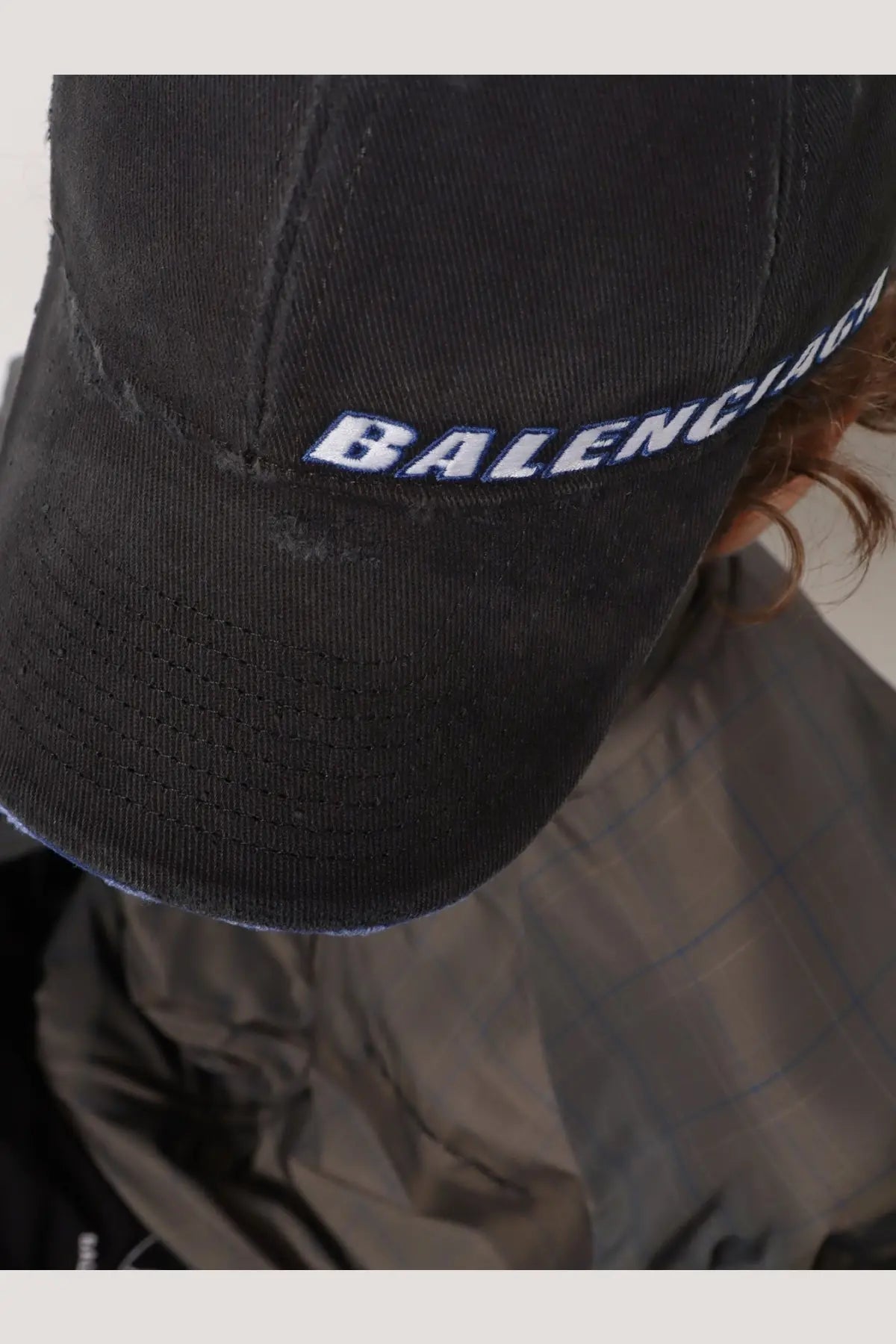 Balenciaga men’s cotton baseball hat black with white and blue embroidered logo on the front