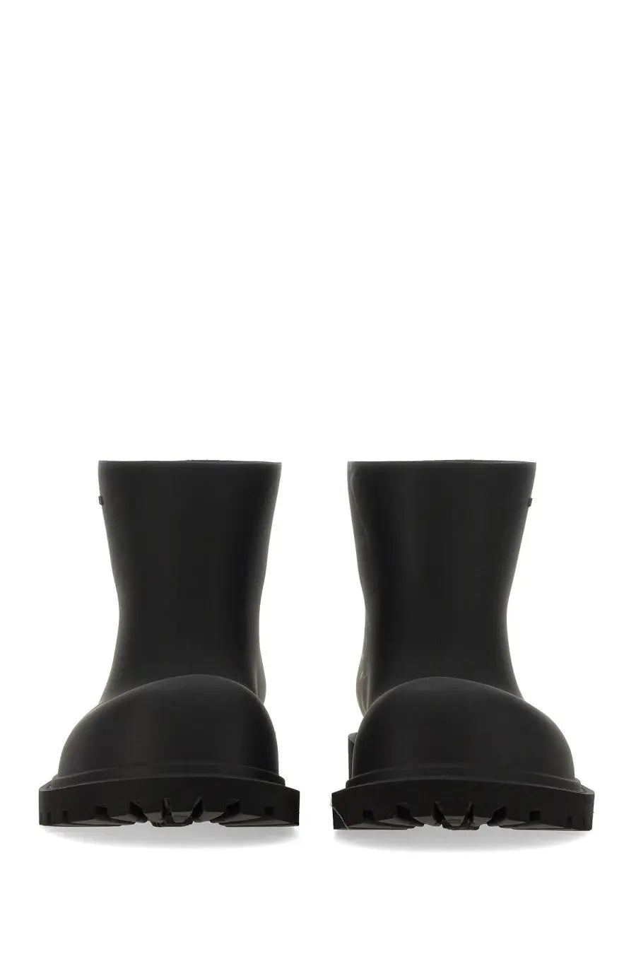 Balenciaga women’s black rubber boots with chunky sole and rounded toe Steroid design