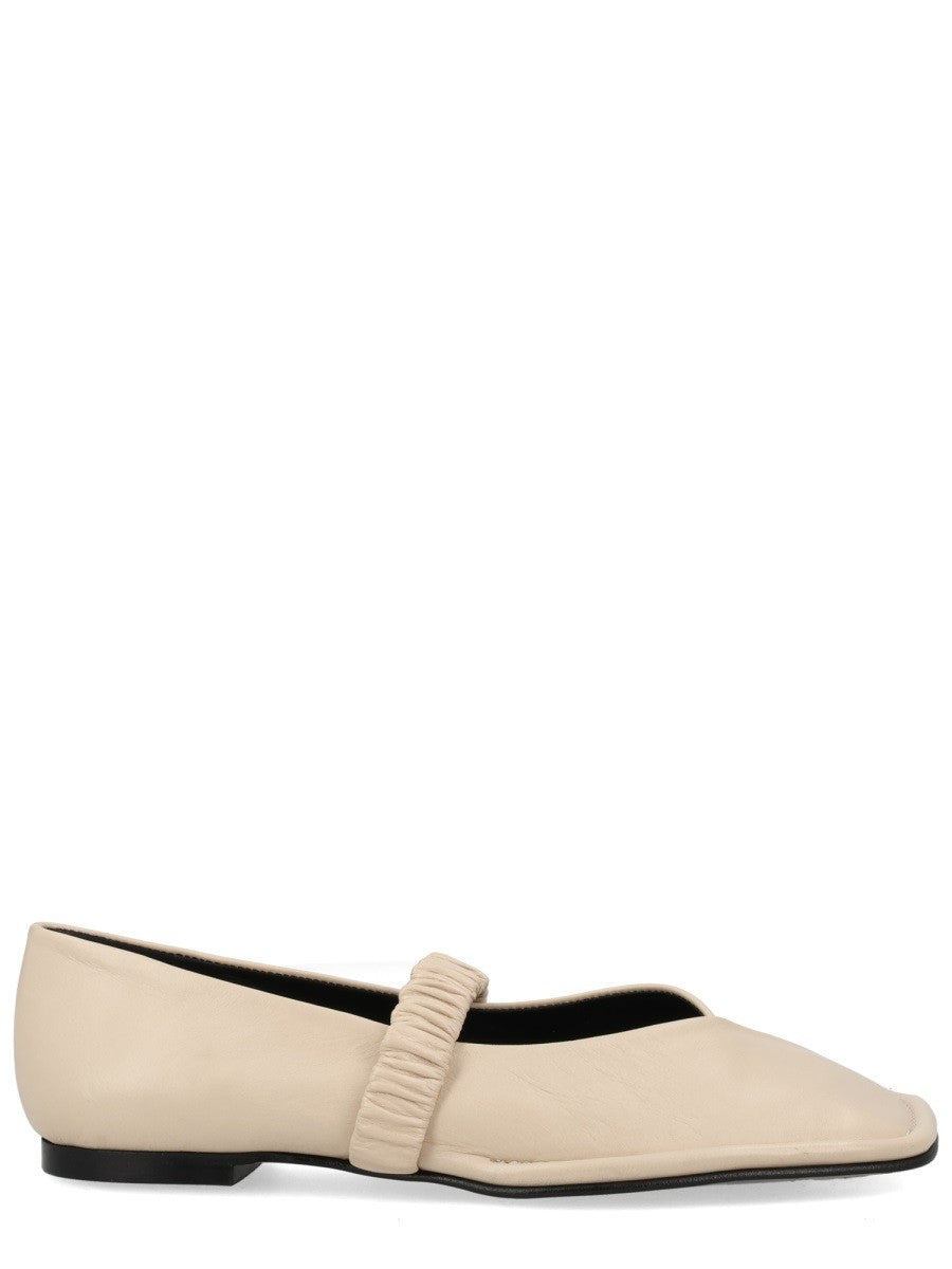 Alohas Women's Ballerina Lautan White