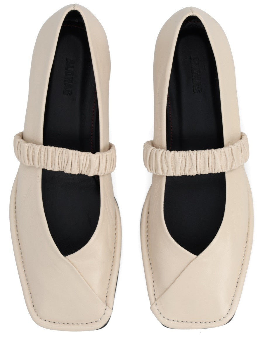 Alohas Women's Ballerina Lautan White