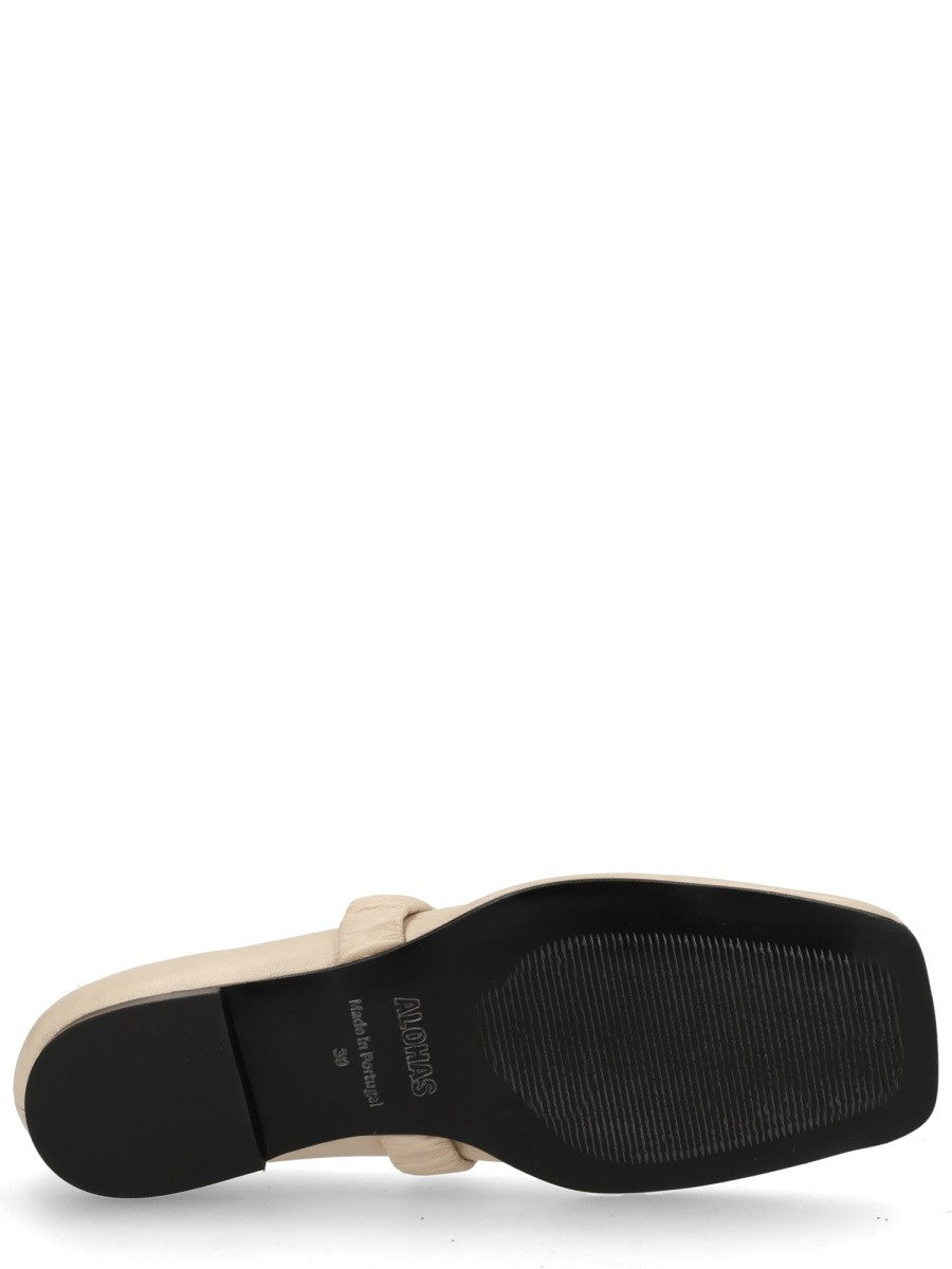 Alohas Women's Ballerina Lautan White