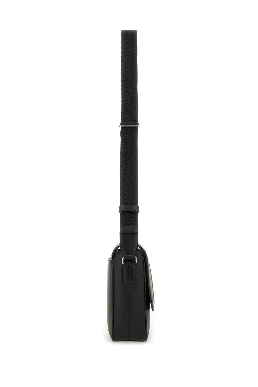 Bally men’s borsa mythos black crossbody bag in black leather with sleek minimalist design and silver-toned hardware