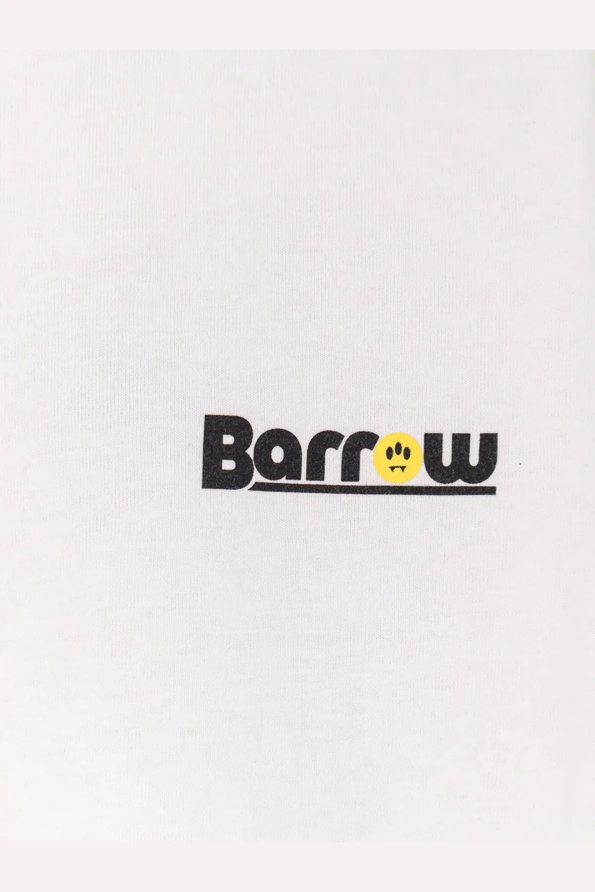 White Barrow men’s cotton t-shirt featuring a black logo with a yellow paw print in place of the letter o