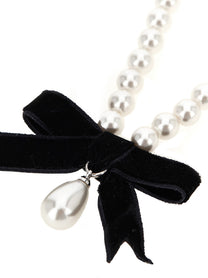 self-portrait Black Bow Pearl Necklace White