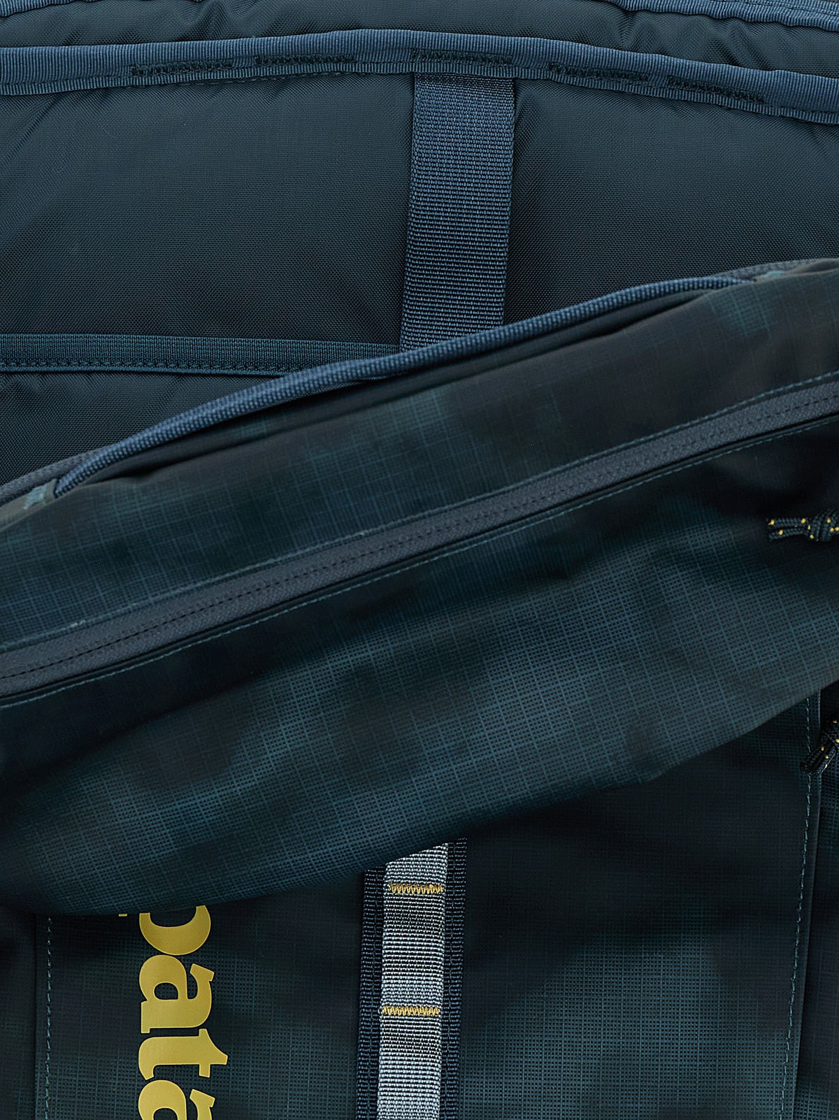 Patagonia Black Hole® Backpack Blue, view 4