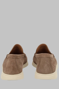 BOSS men’s tan suede loafers with white rubber sole in pelle scamosciata con beige for casual wear