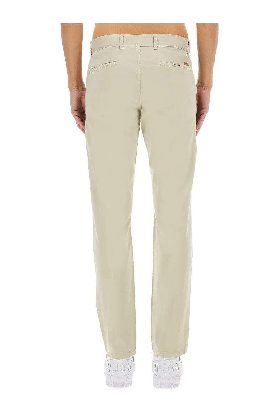Boss men’s slim fit beige chino trousers with classic straight-leg cut and subtle stitching details
