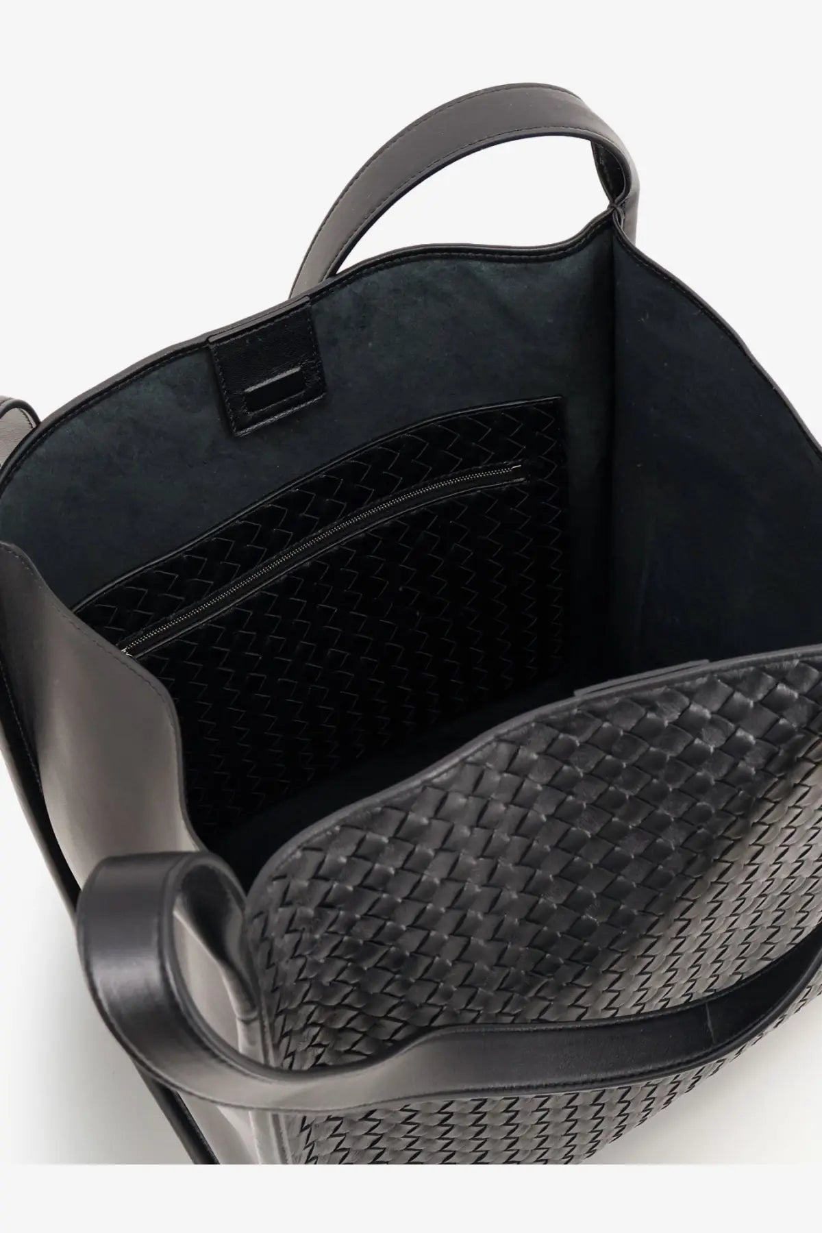 Bottega Veneta men’s Corriere black woven leather tote bag with structured handles and sleek modern design