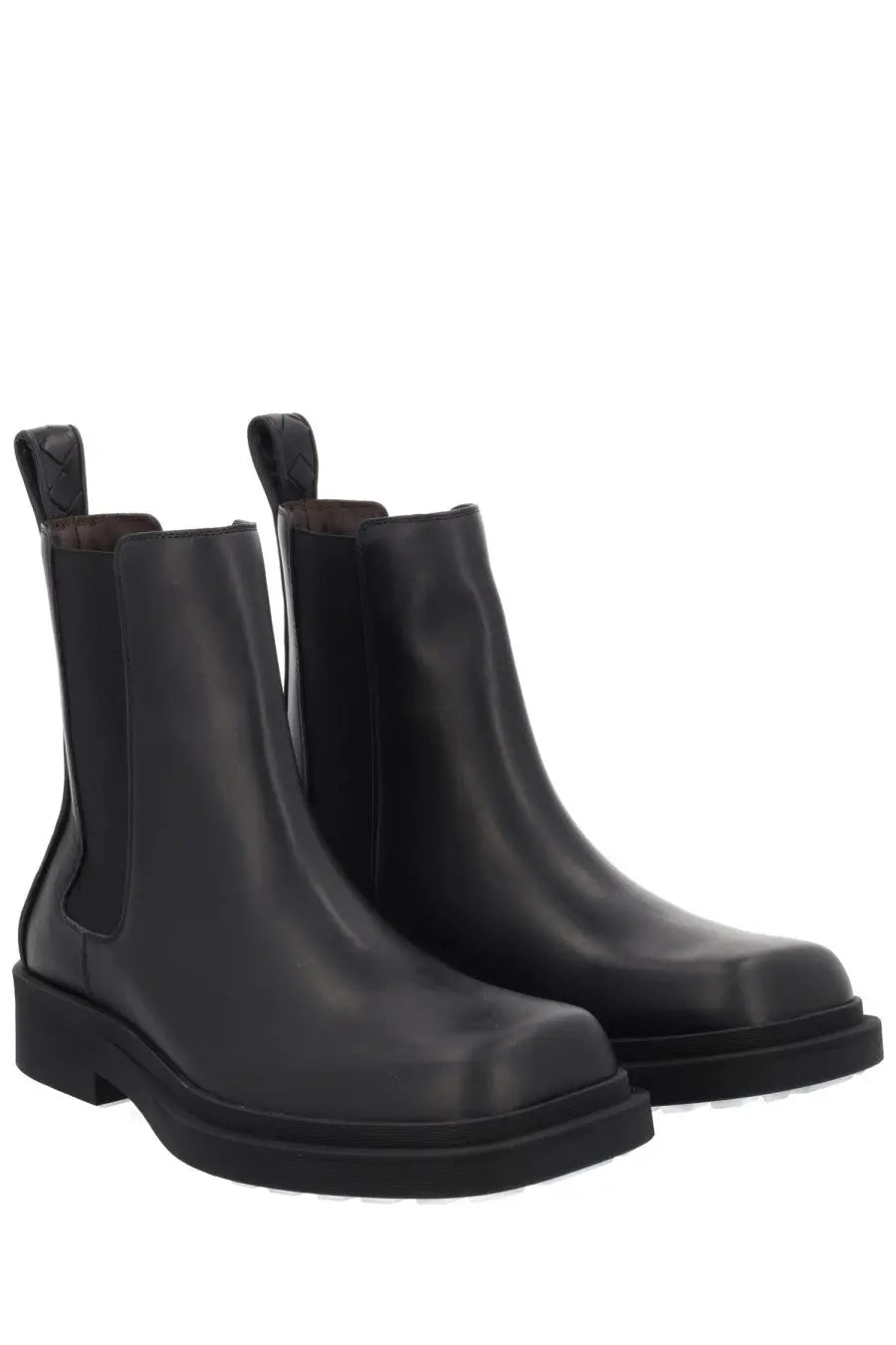 Bottega veneta women’s black leather chelsea boots with chunky sole and elastic side panels