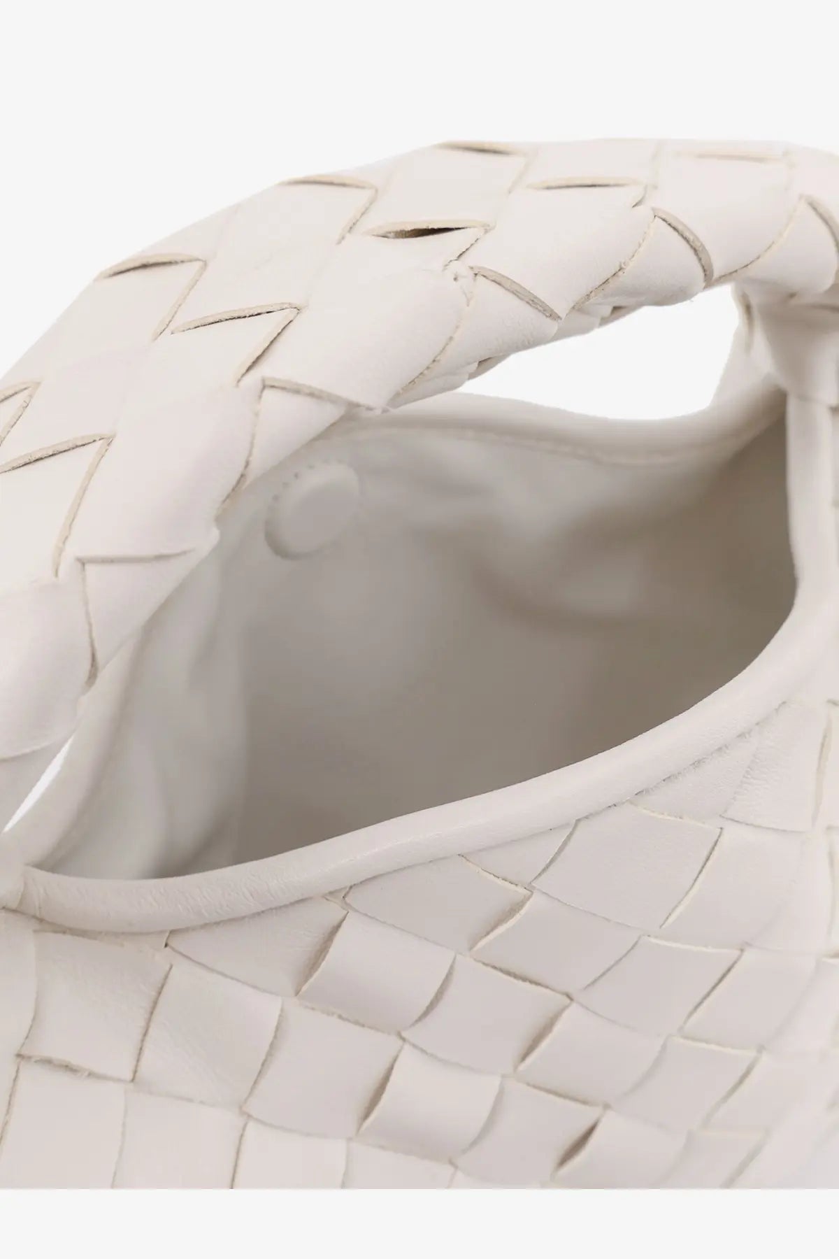 Bottega Veneta women’s white mini hop crossbody bag with woven leather and distinctive interlaced pattern