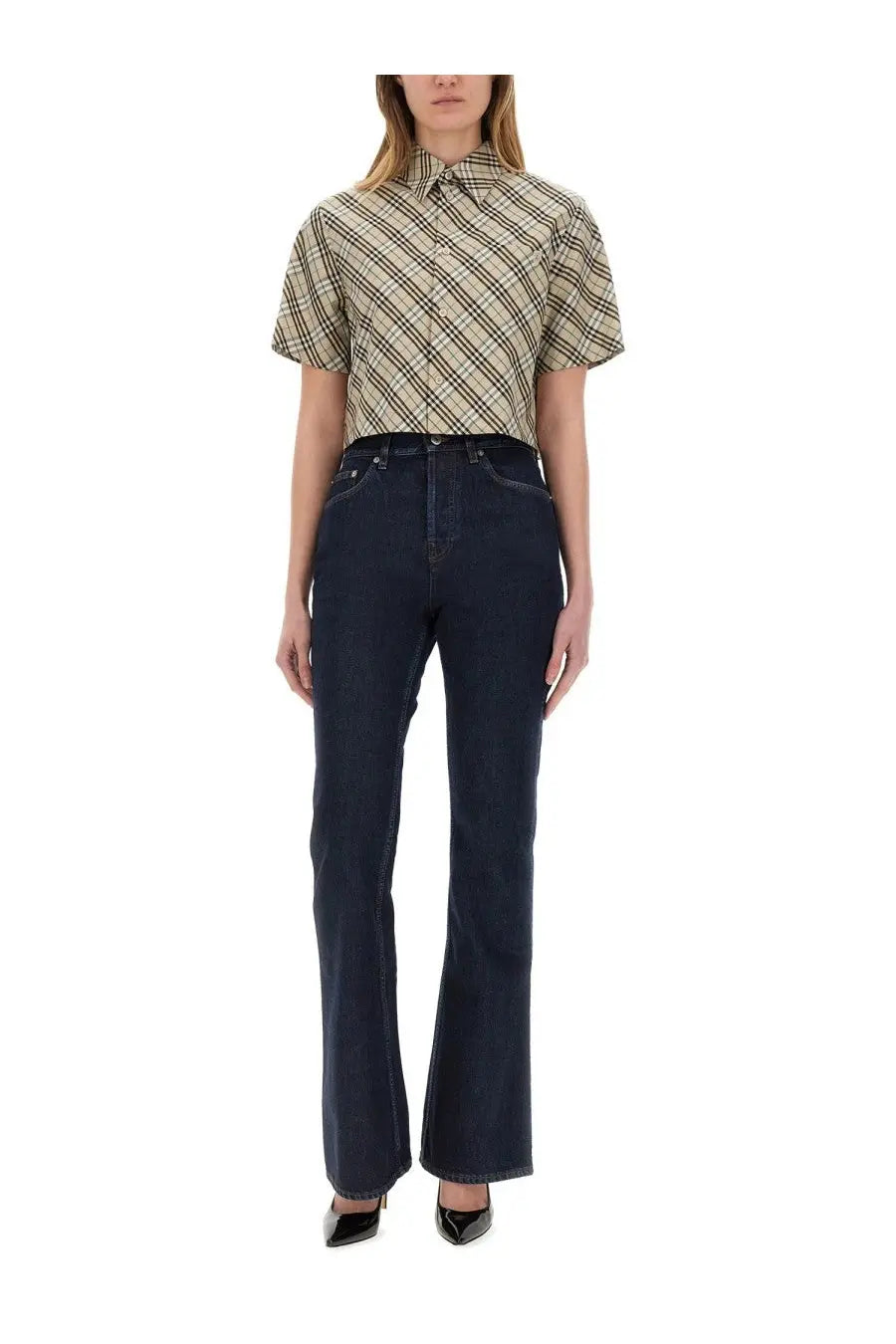 Burberry women’s straight jeans in dark blue denim featuring a flare design for stylish casual wear