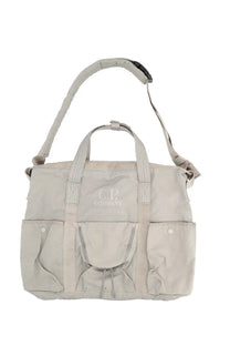 Beige c.p. company unisex borsa tote bag in twill fabric featuring a subtle logo patch on the front