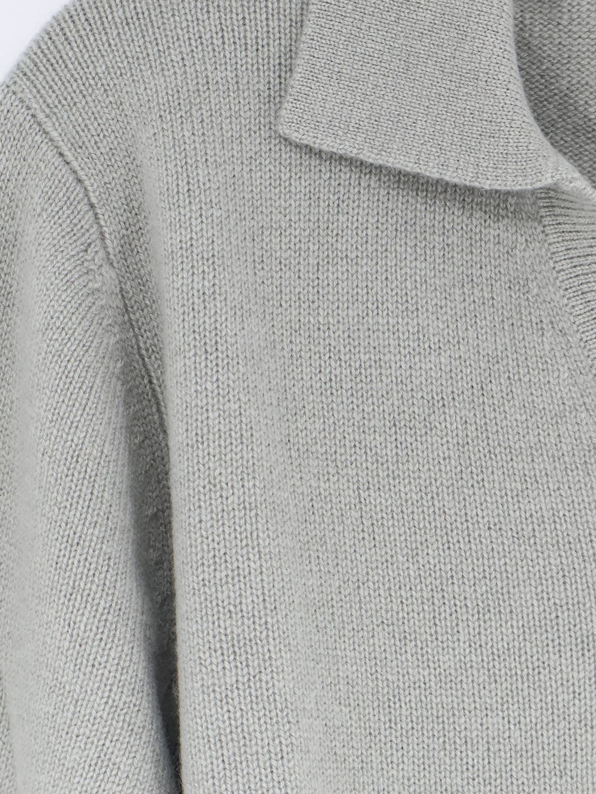 Soft Goat Men's Cashmere Sweater Grey, view 3
