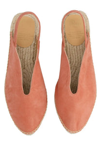Coral suede espadrille clogs with woven jute sole and elastic side strap from castañer women’s espadrilla rania blue