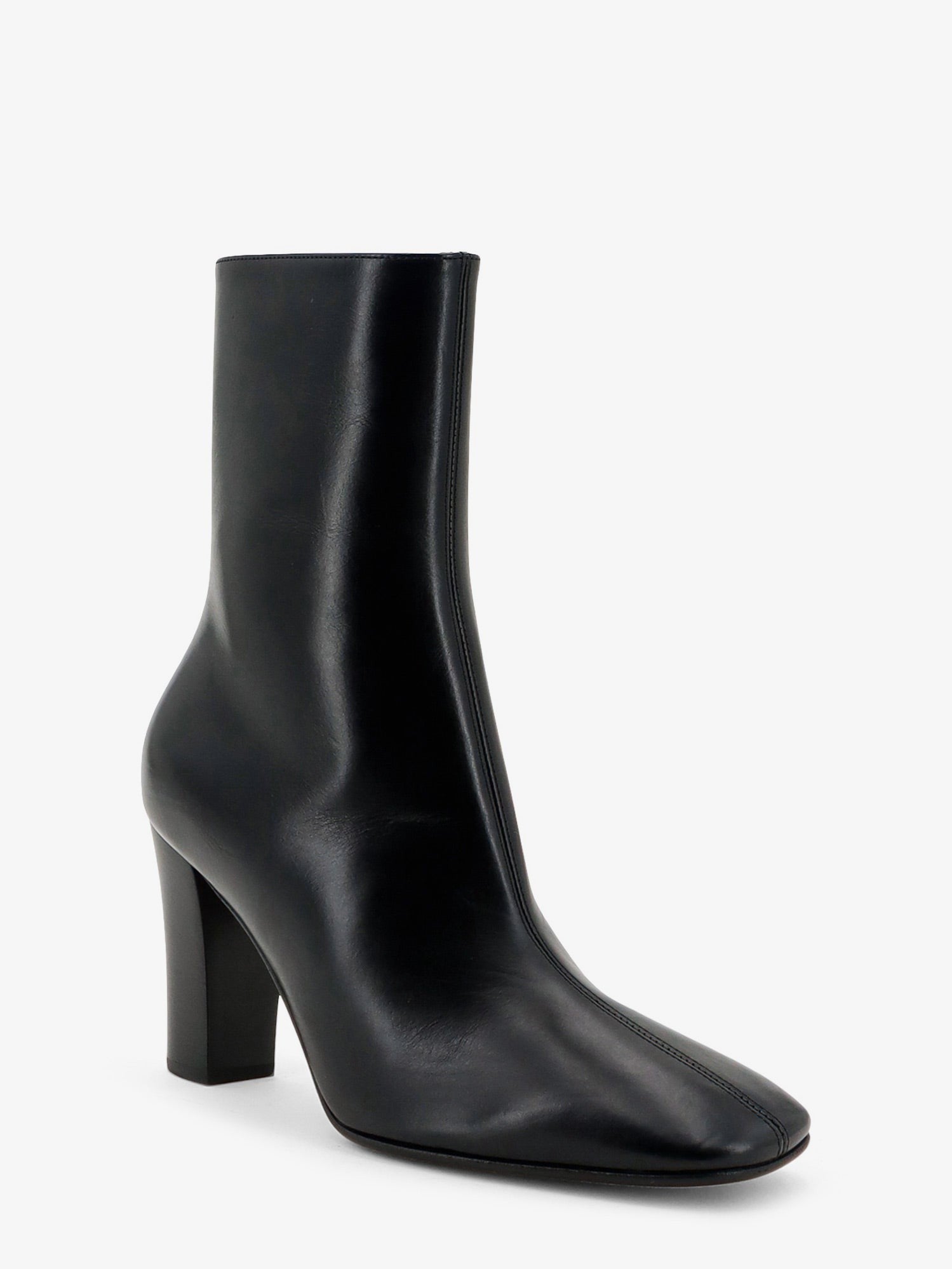 The Row Women's Cindy Leather Boots Black
