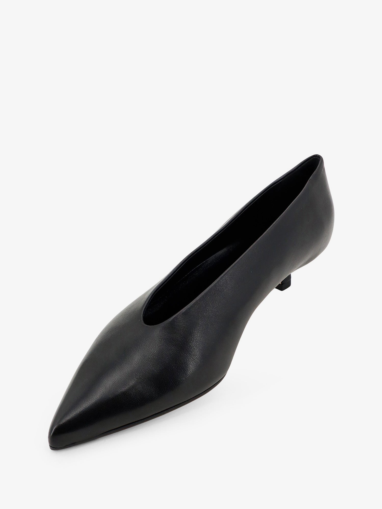 Aeyde Women's Clara Leather Décolleté Black
