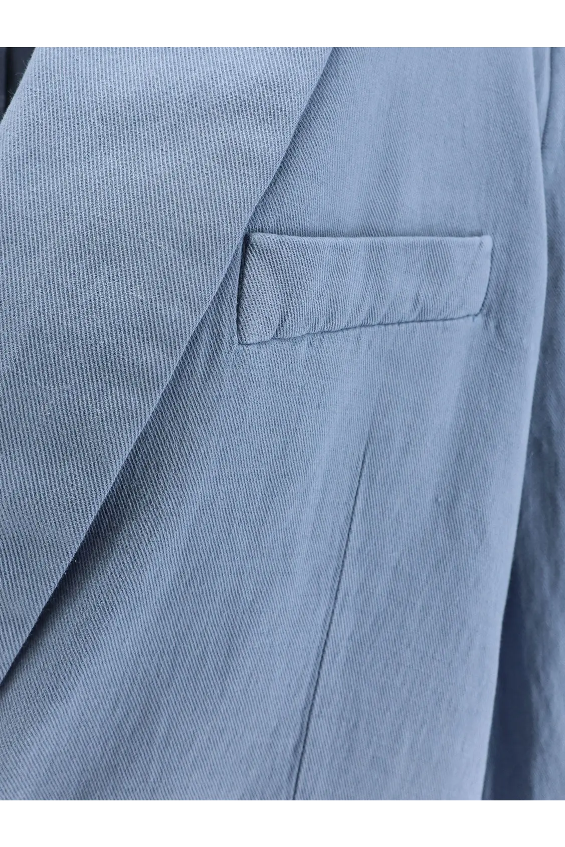 Light blue Closed women’s virgin wool blend blazer with textured woven pattern and neatly stitched flap pocket